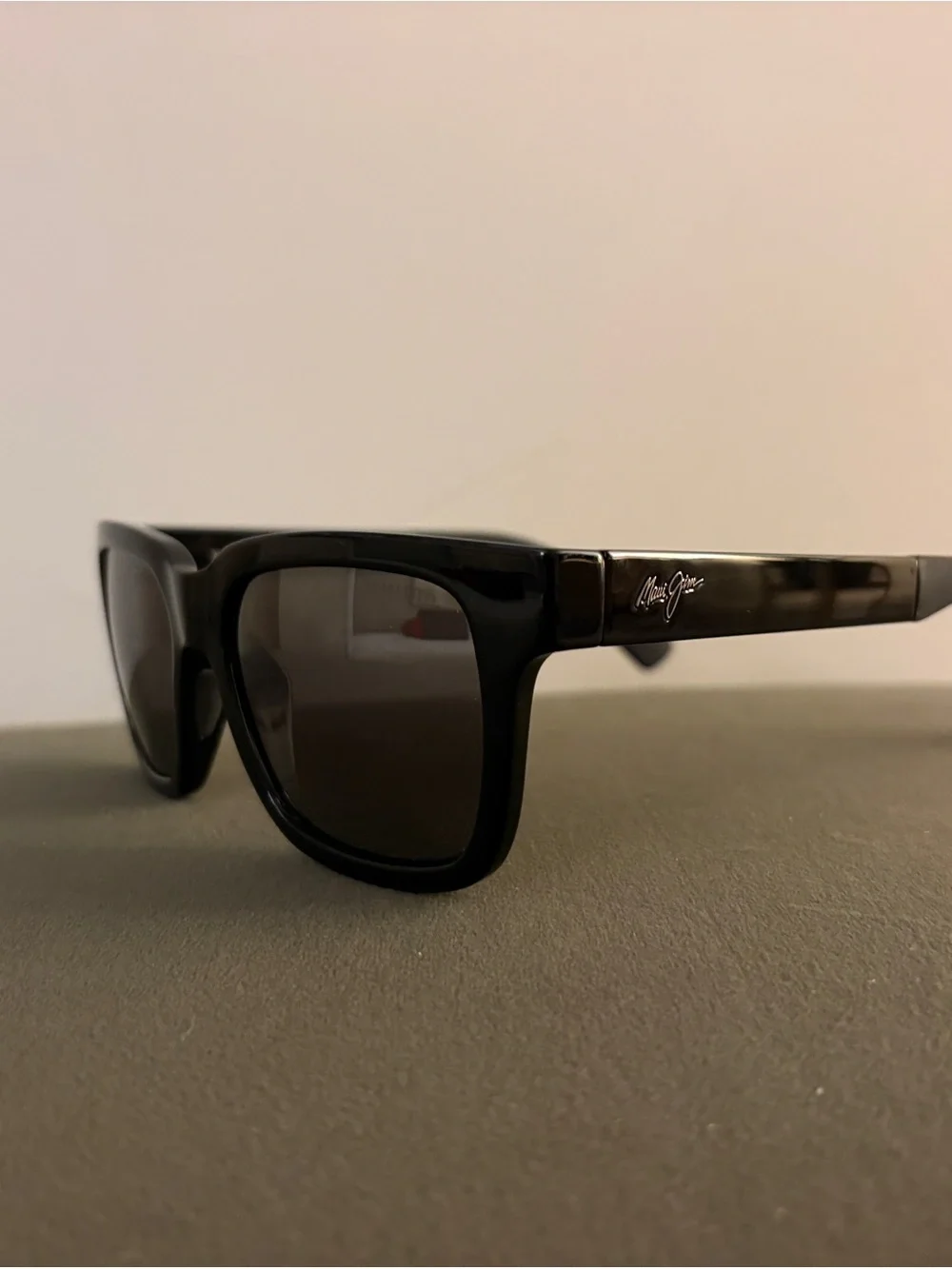 Maui Jim Mongoose MJ540-02UTD Manchester United Sunglasses Black / Neutral Grey